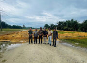 Wabup Rohil Jhony Charles dan Wakil Ketua DPRD Basiran Nur Efendi Tinjau Pembangunan KMP di Sedinginan