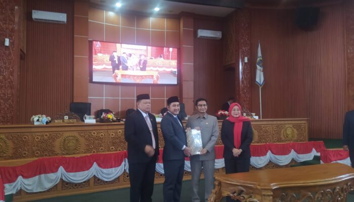 Paripurna DPRD Depok Sahkan RAPBD 2026: Prioritaskan Pendidikan, Kesehatan, dan Sosial