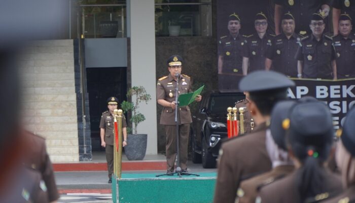 KEJATI RIAU GELAR UPACARA PERINGATAN HARI BELA NEGARA KE- 77 TAHUN 2025