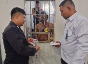 Pastikan Hak Terpenuhi, Lapas Pekanbaru Bagikan Perlengkapan Dasar di Blok Mapenaling