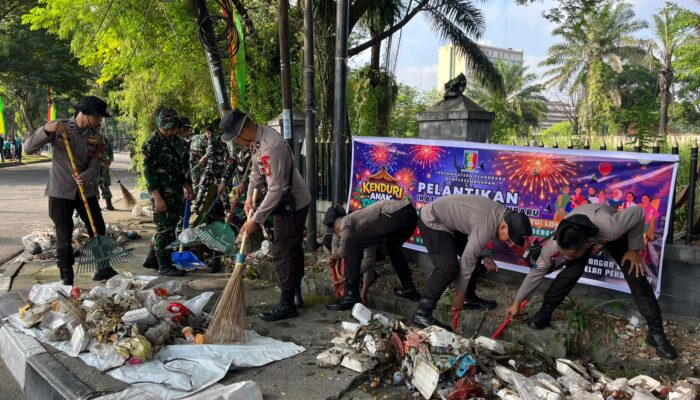 Brimob Polda Riau Gelar Karya Bakti, Tindaklanjuti Arahan Presiden Prabowo soal Gotong Royong dan Kebersihan Kota