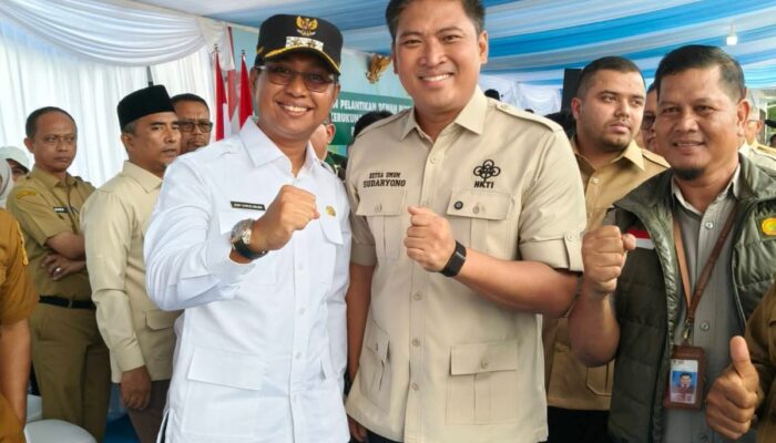 Wabup Rohil Jhony Charles Hadiri Pelantikan DPD HKTI Riau Bersama Wamen Pertanian di Kampar