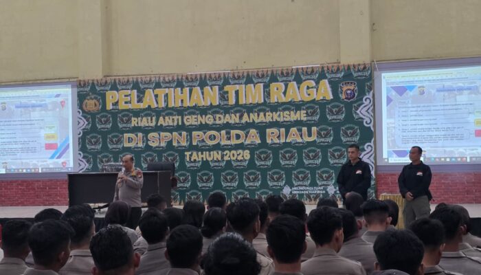 Cegah Geng dan Anarkisme, Kabag Ops Brimob Riau Bekali 244 Personil Tim RAGA dengan Perkap No. 1 Tahun 2009