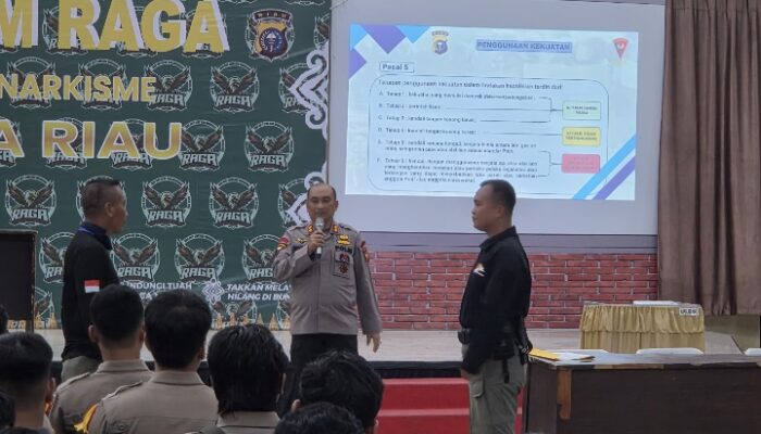 Kabag Ops Brimob Polda Riau Bekali Tim RAGA Materi Perkap 1/2009 di SPN