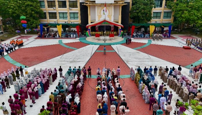 Upacara Peringatan Hari Jadi Kampar ke 76, Bupati Ahmad Yuzar Paparkan Capaian Program Prioritas