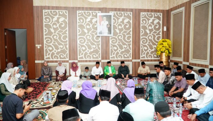 Khatam Al-Qur’an dan Buka Puasa Bersama, Bupati Kampar Ajak Perkuat Silaturahmi dan Raih Keberkahan Ramadhan