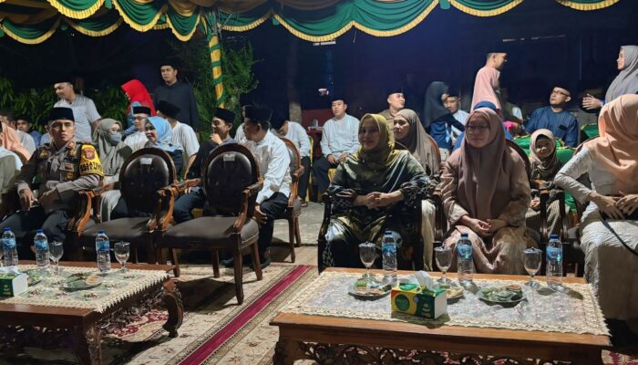 Bupati Bengkalis Buka Secara Resmi Lampu Colok di Desa Pangkalan Batang Barat