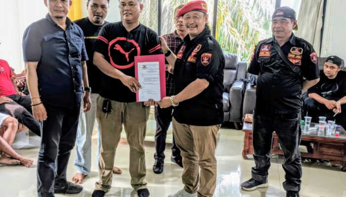 DPC GRIB JAYA Pekanbaru Serahkan SK Mandat Kepada PAC