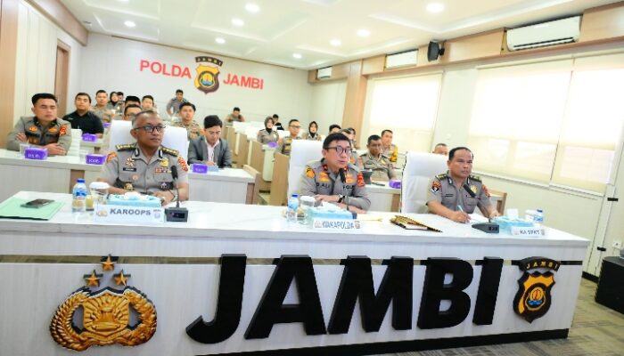 Pelatihan Public Speaking Call Center 110, Polda Jambi Tingkatkan Profesionalisme Pelayanan Publik