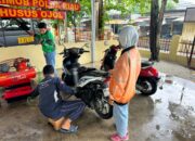 Servis Tanpa Biaya, Brimob Riau Bantu Ojol Tetap Produktif di Jalan