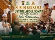 Subuh Bersama Ustadz Abdul Somad – Kapolres Kampar Jalin Silaturahmi Dengan Jamaah Masjid Hj. Rohana