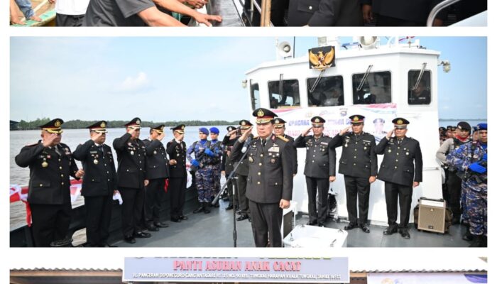 Wakapolda Jambi Pimpin Upacara Tabur Bunga di Perairan Kuala Tungkal, Salurkan Bansos hingga Tinjau Bedah Rumah Panti Asuhan dalam Rangka Hari Bhayangkara ke-80