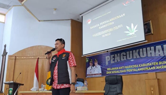 Satresnarkoba Polres Bungo Ingatkan Bahaya Narkoba di Hadapan Relawan Anti Narkoba