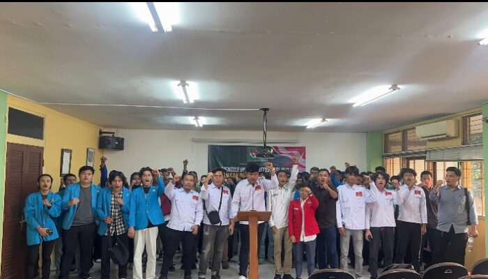Aliansi Mahasiswa Indonesia Gelar Diskusi Publik , TOLAK Reformasi Jilid II, Serukan Jaga Stabilitas Nasional