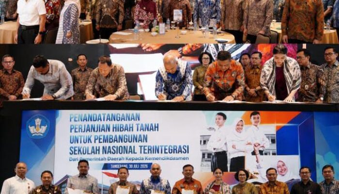 ‎Bupati Tebo Tandatangani NPHD Lahan Sekolah Nasional Terintegrasi untuk Kemendikdasmen