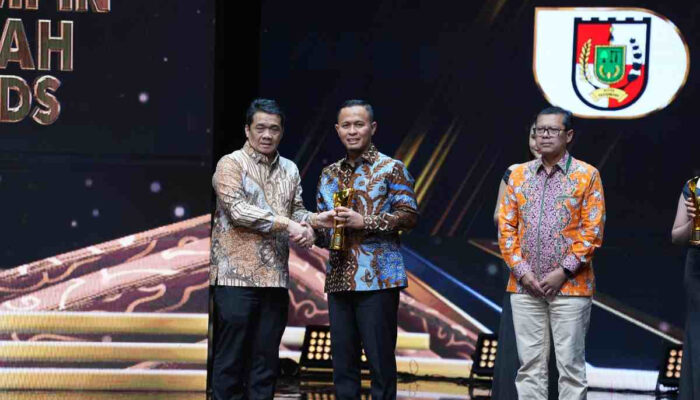Sukses Benahi Infrastruktur, Wali Kota Pekanbaru Agung Nugroho Raih Pemimpin Daerah Award 2026