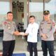 Di Tengah Kabut Asap Karhutla, Brimob Polda Jambi Beri Motivasi serta Perhatian Kesehatan Pelajar Sekolah Rakyat