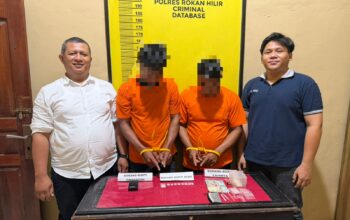 Polres Rokan Hilir amankan Dua Tersangka Pengedar Sabu di Kubu Babussalam, 2,41 Gram Disita