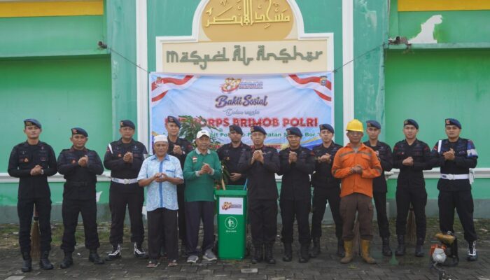 Sambut HUT ke-81 Korps Brimob Polri, Brimob Polda Riau Gelar Bakti Sosial di Masjid Al-Anshor Pekanbaru